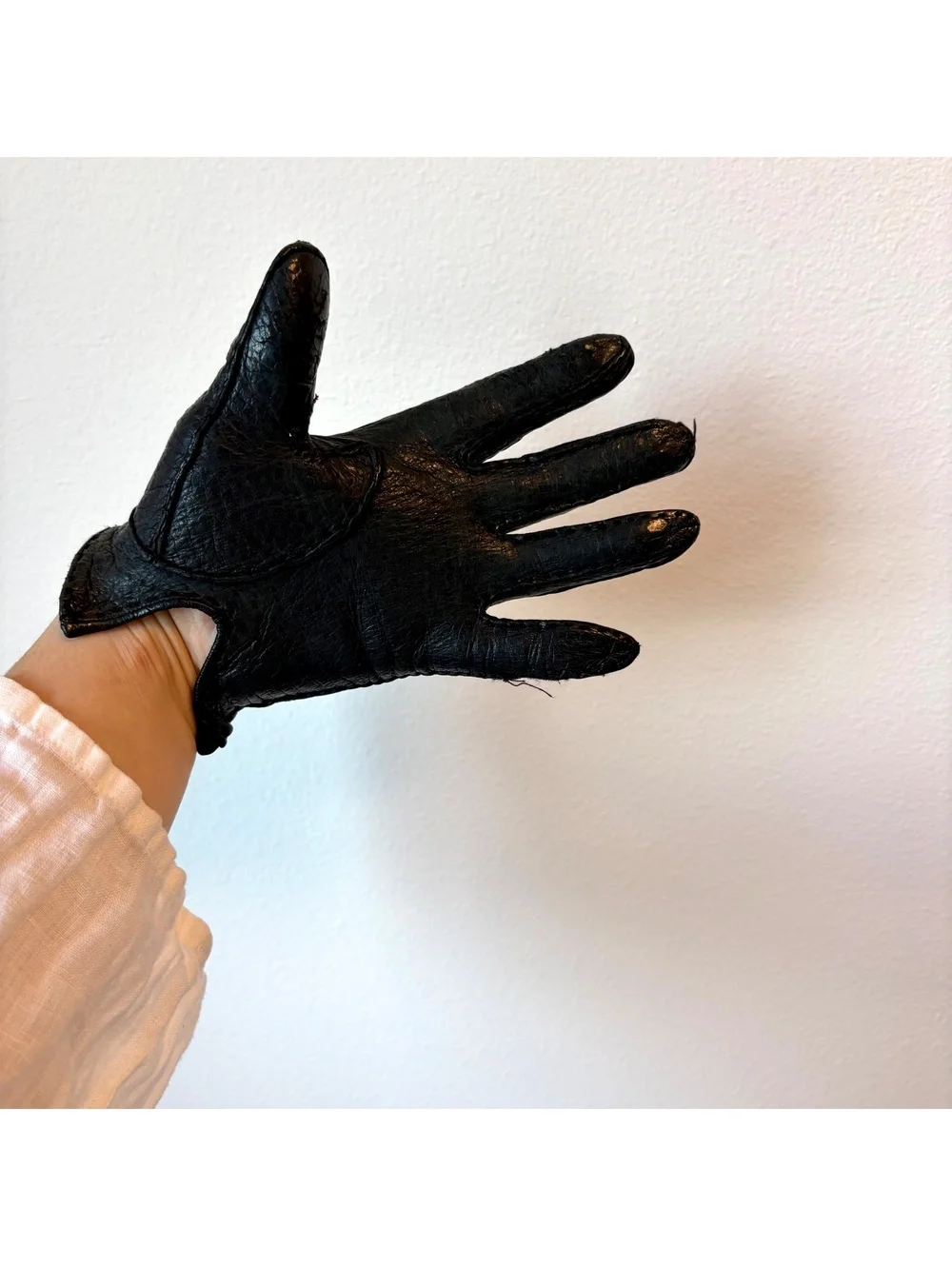 Vintage Black Genuine Leather Gloves Women’s Size 6.5 Soft Retro 1960s 1970s